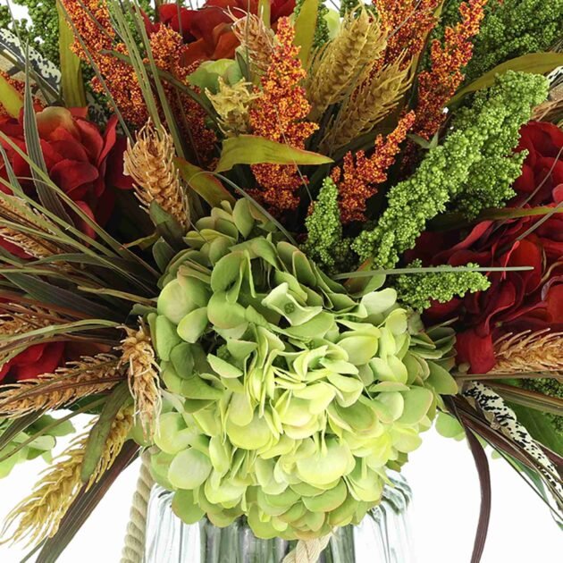 Heather and Assorted Hydrangeas in Glass Vase - Image 4